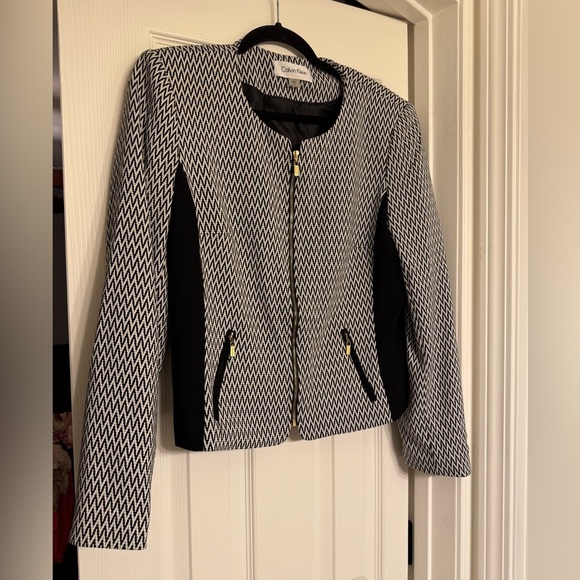 Calvin Klein Chevron White And Black Jacket Size 12 - Picture 2 of 5